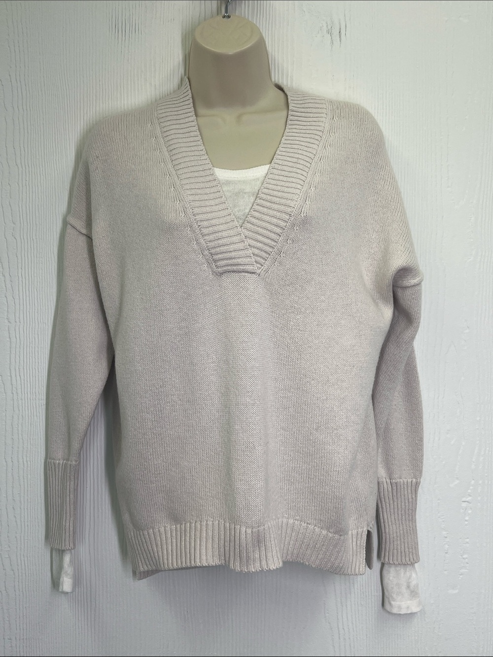 Brochu Walker - Looker Pre Layered V Neck Long Sleeve Cashmere Blend Sweater XS
